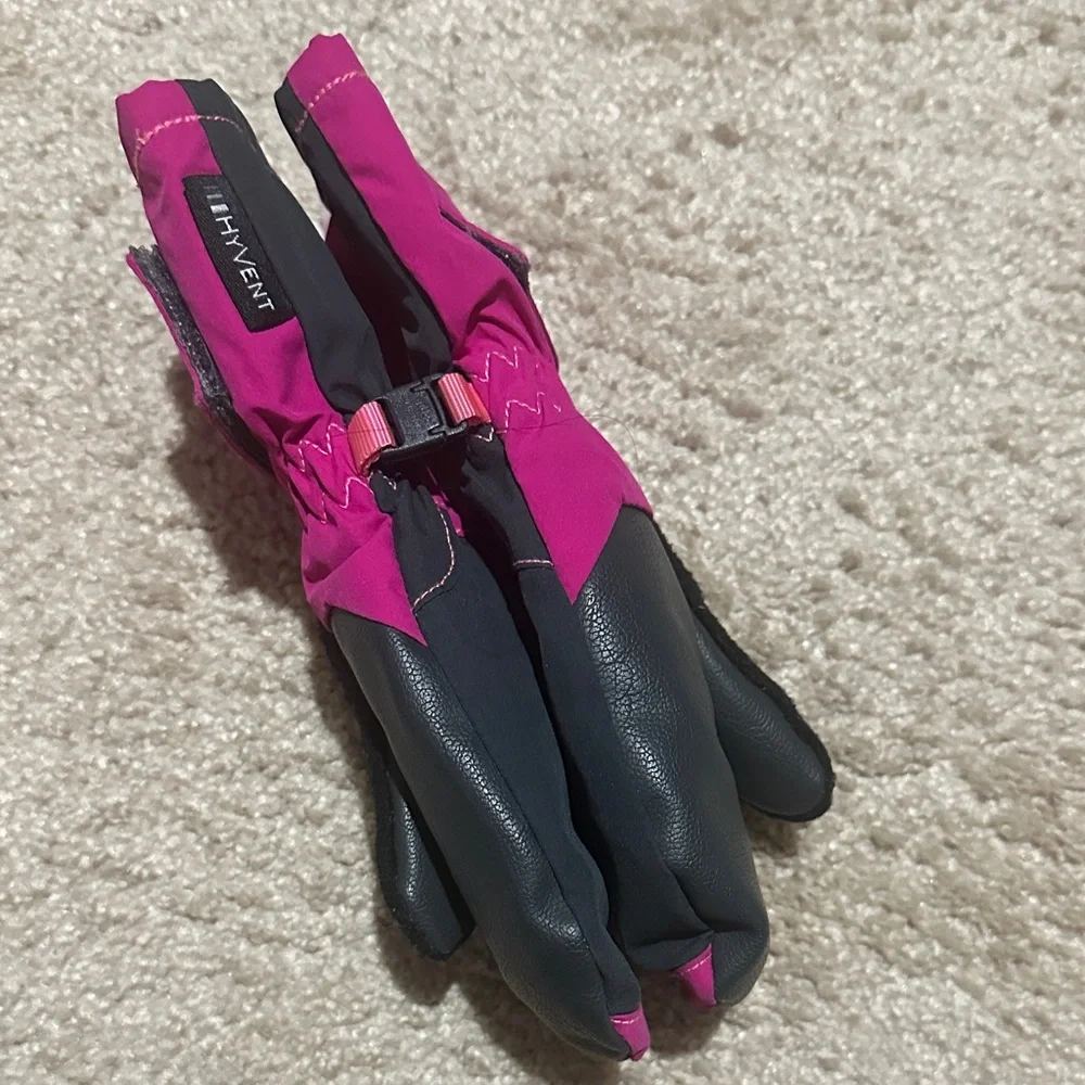 The North Face Kids' Fuchsia and Black Mittens